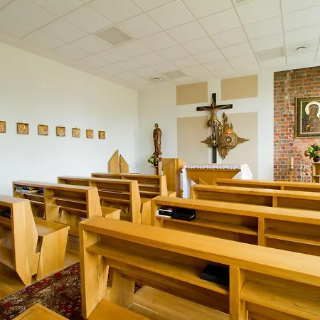 Bed and breakfast Dom Notre Dame *