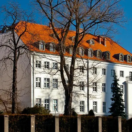 Dom Notre Dame Couette-café